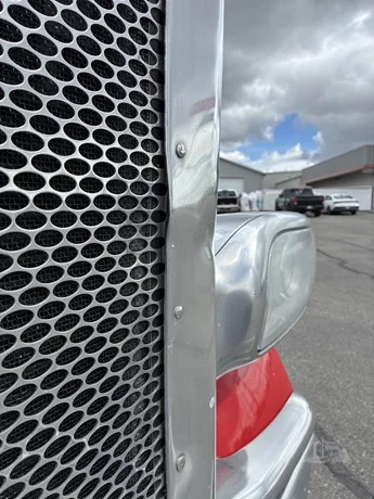 2023 Peterbilt 389 - image 34