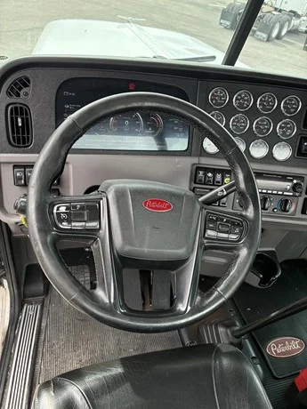 2023 Peterbilt 389 - image 43