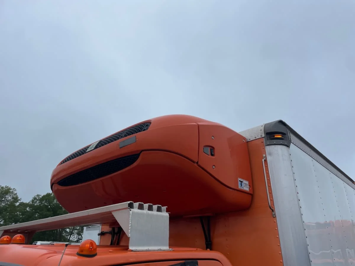 2019 Isuzu NQR in Farmingdale, NY — photo 7