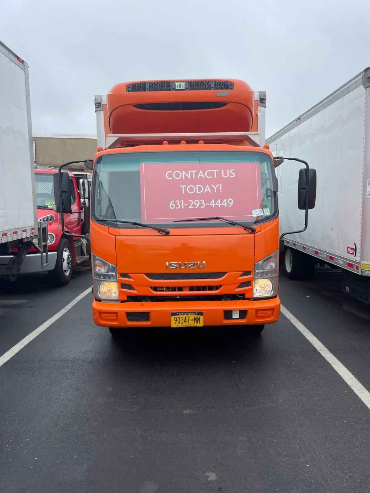2019 Isuzu NQR in Farmingdale, NY — photo 2