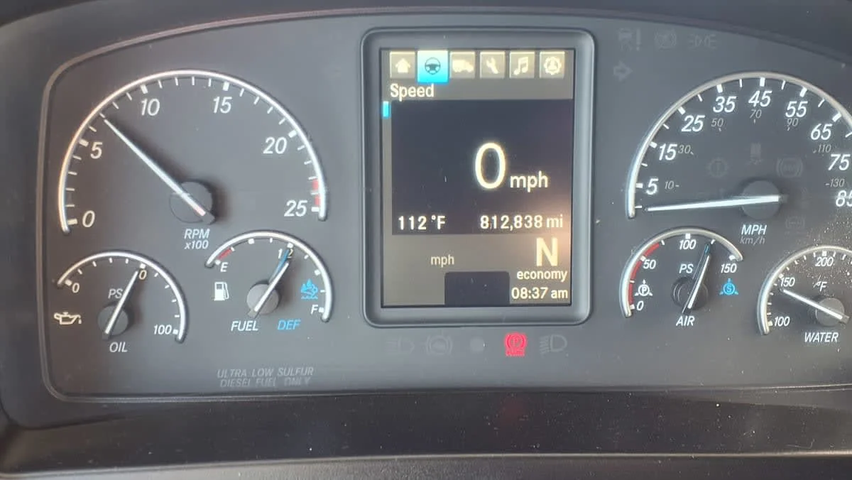 2023 Freightliner Cascadia in Phoenix, AZ — photo 12