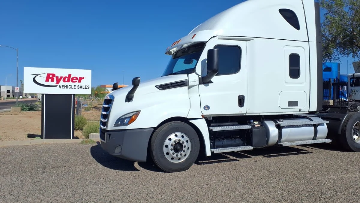 2023 Freightliner Cascadia