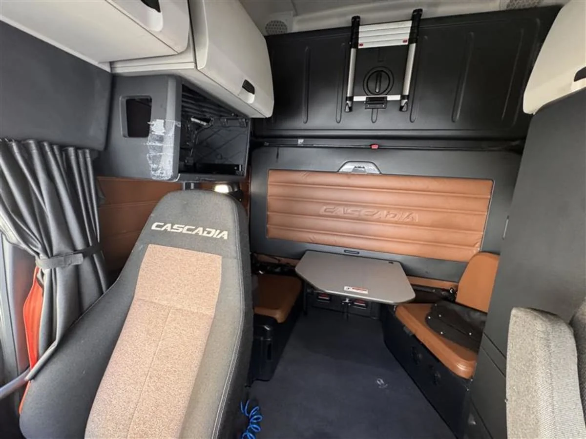2019 Freightliner Cascadia in Ashland, VA — photo 8