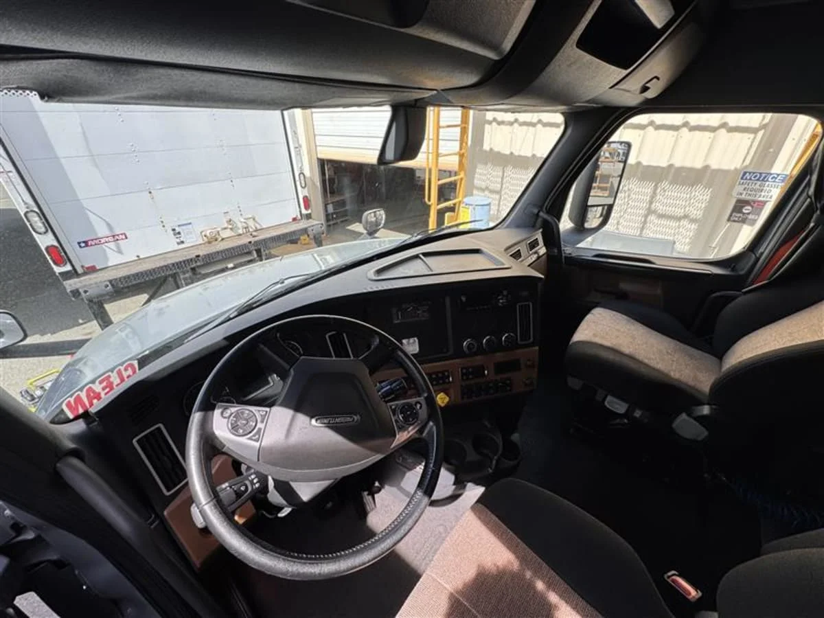 2019 Freightliner Cascadia in Ashland, VA — photo 7