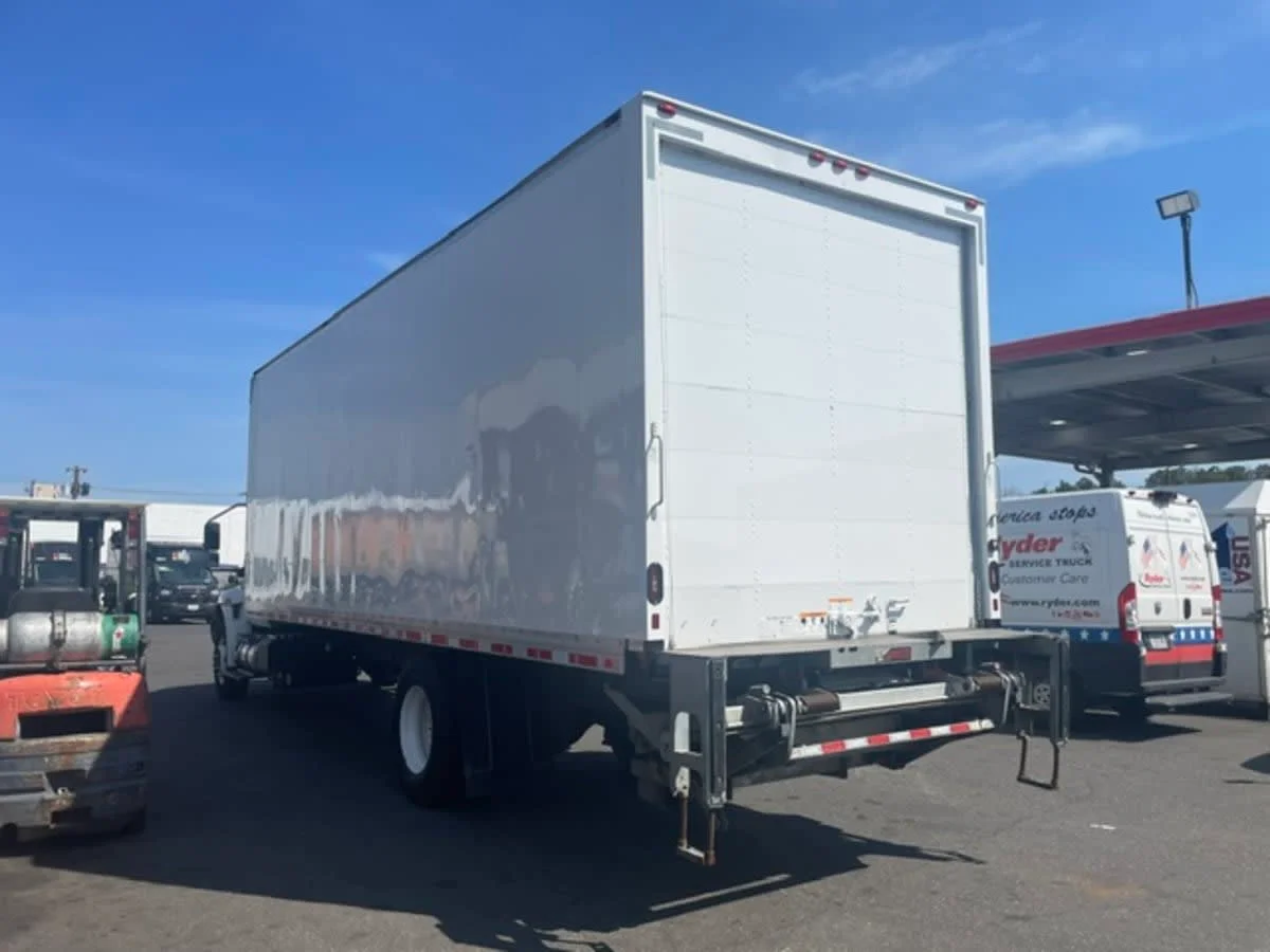 2020 International MV - image 6