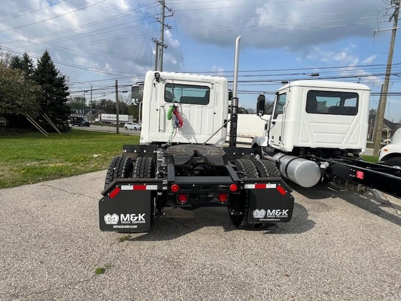 2025 Hino in Sterling Heights, MI — photo 4