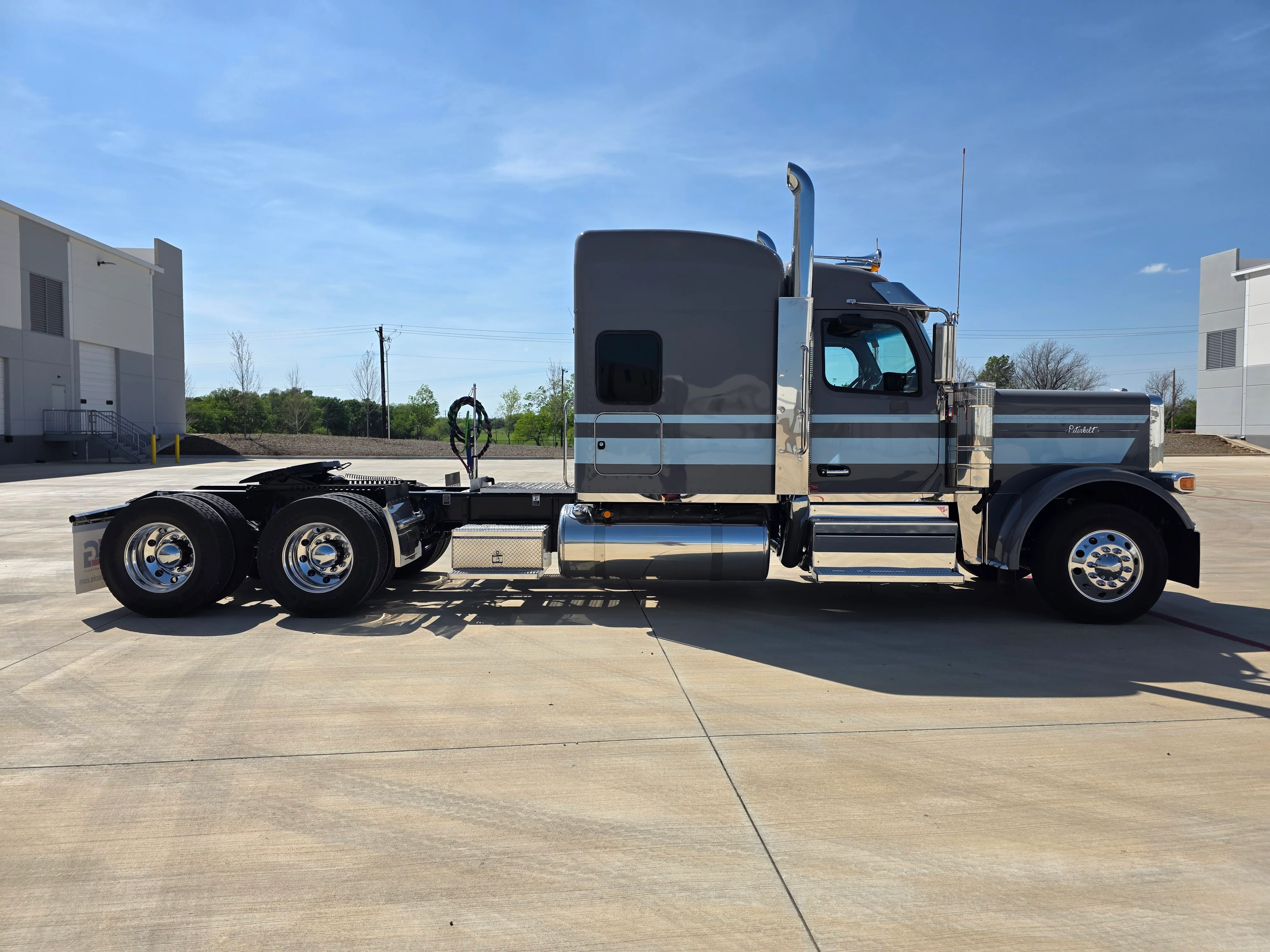 2027 Peterbilt 589 in Charlotte, NC — photo 6