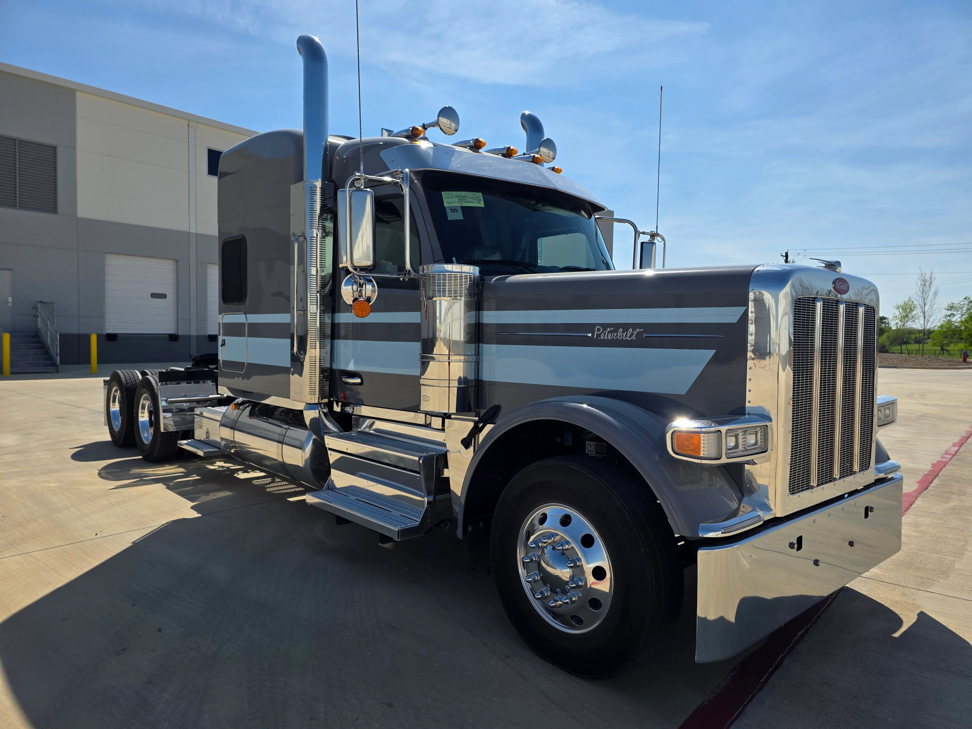2027 Peterbilt 589 in Charlotte, NC — photo 7