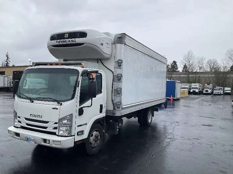 2018 Isuzu NRR in Kent, WA — photo 3
