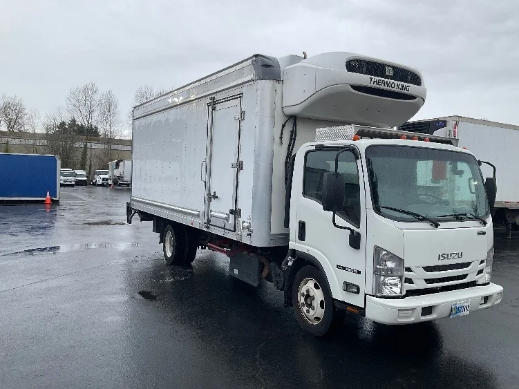 2018 Isuzu NRR in Kent, WA