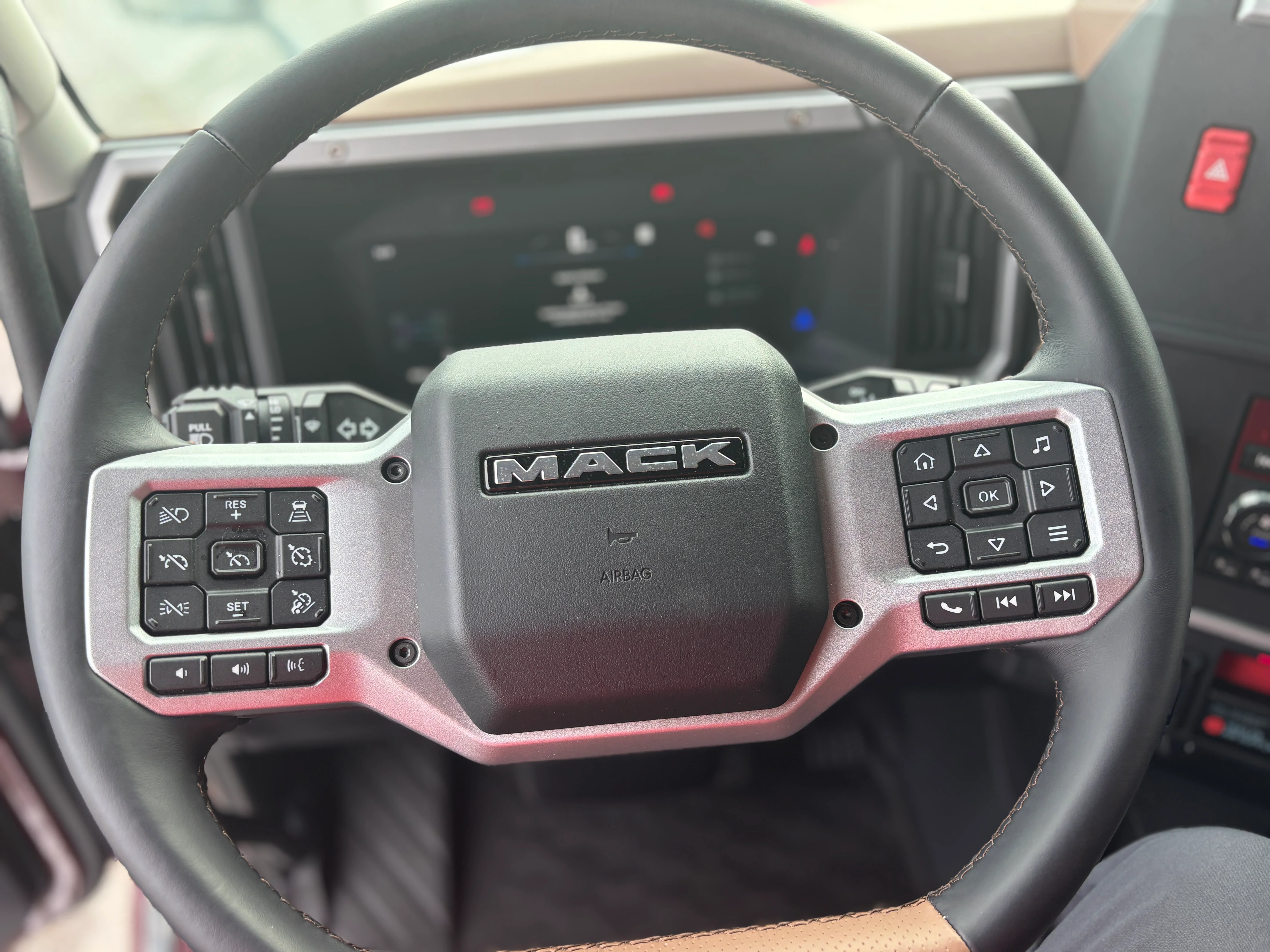 2026 Mack Pioneer in Savannah, GA — photo 7