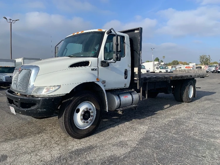 2020 International MV in Torrance, CA — photo 3