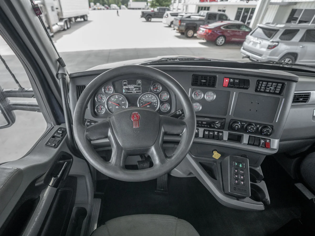 2021 Kenworth T880 in Duncan, SC — photo 15