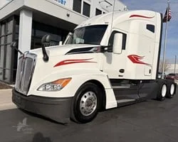 2023 Kenworth T680 - image 33