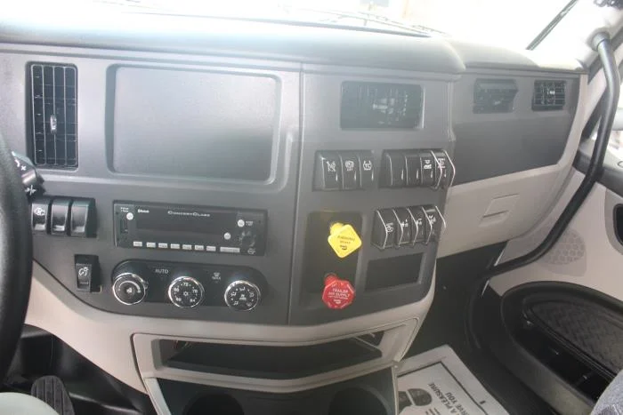 2024 Peterbilt 579 — photo 13
