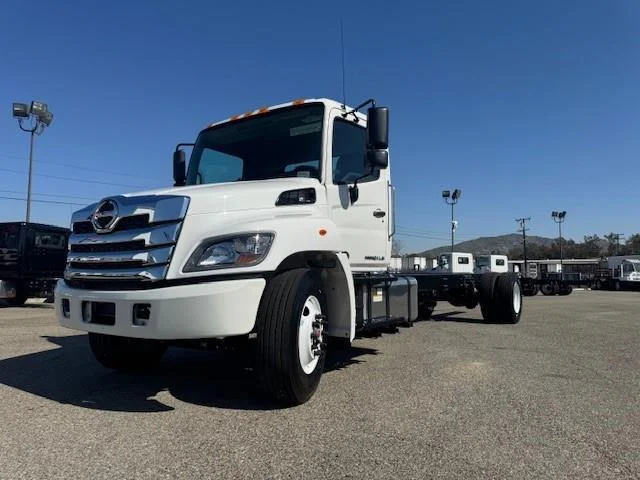 2026 Hino L6 - image 3