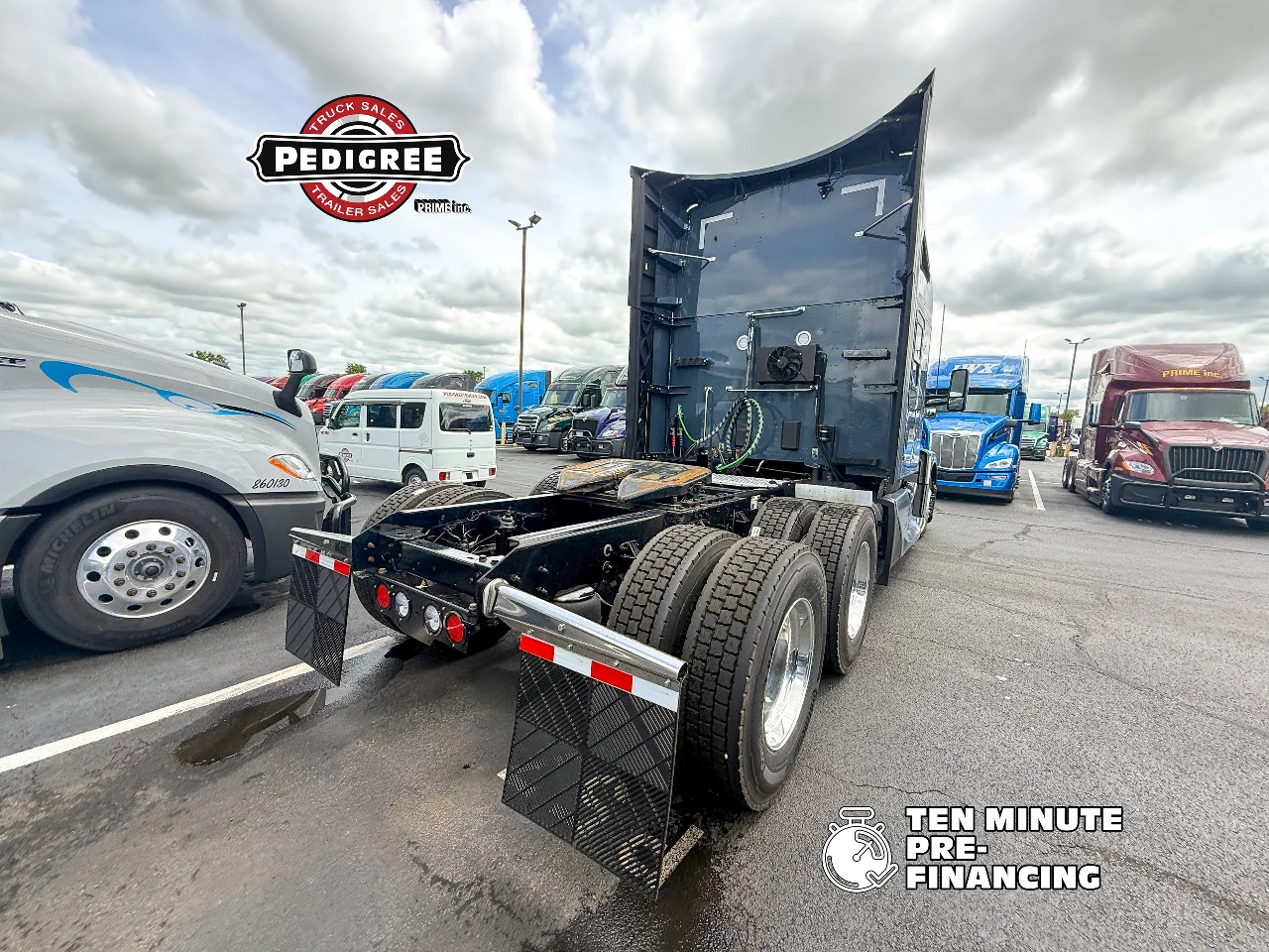 2023 Kenworth T680 in Springfield, MO — photo 2