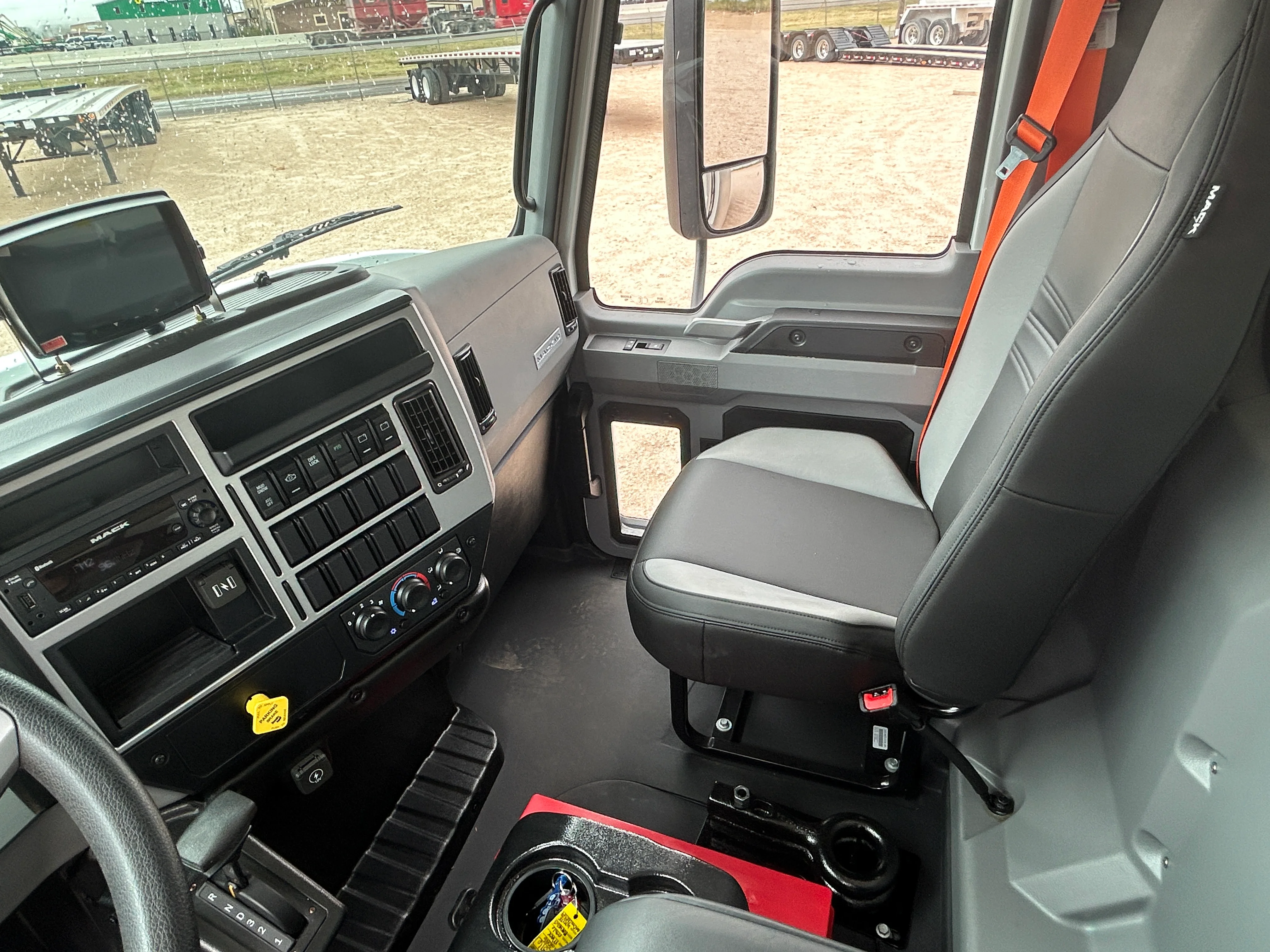 2026 Mack MD in San Antonio, TX — photo 9