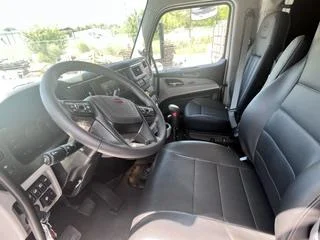 2027 Peterbilt 589 — photo 4