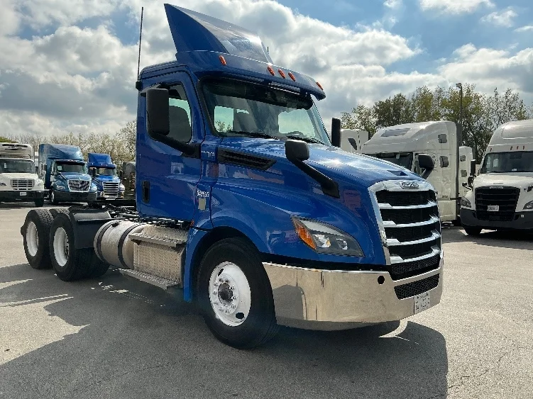 2020 Freightliner Cascadia in La Porte, IN