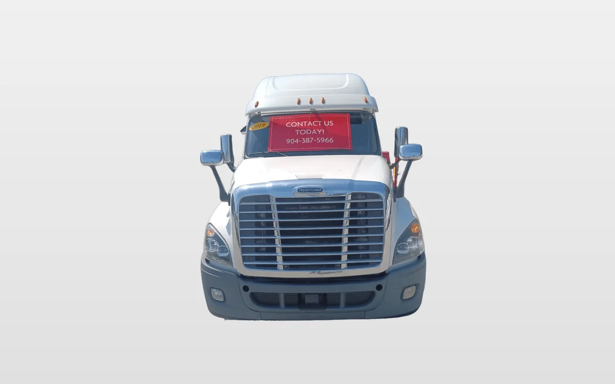 2019 Freightliner - image 1