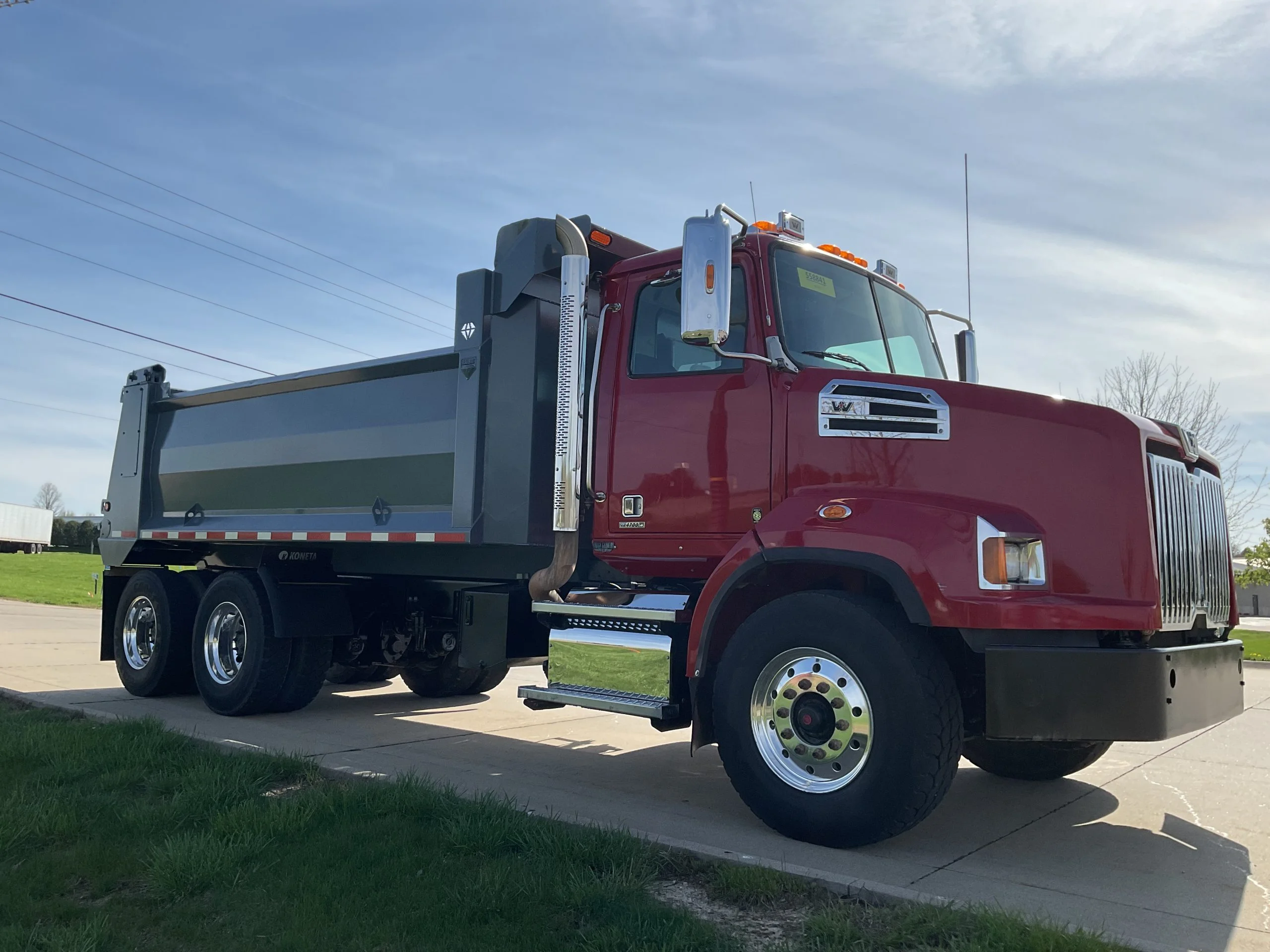 2018 Western Star 4700 - image 3