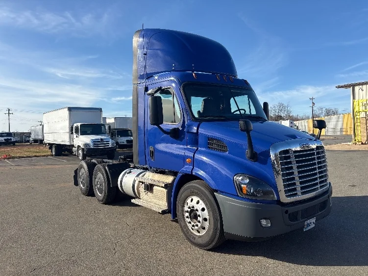 2020 Freightliner Cascadia in Greensboro, NC
