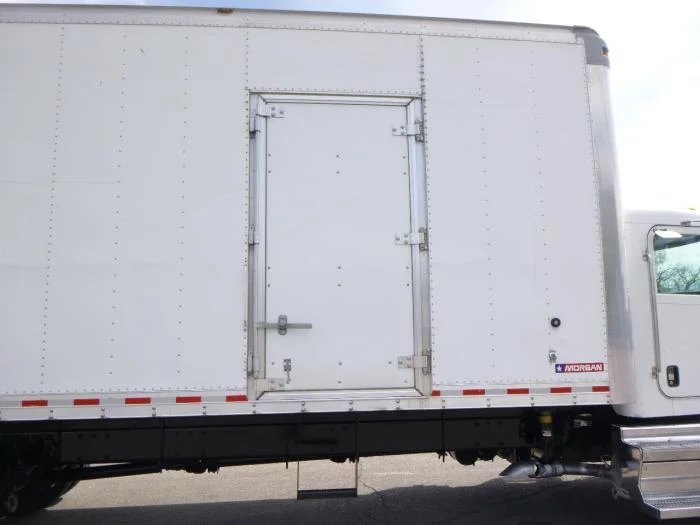 2021 International MV - image 13