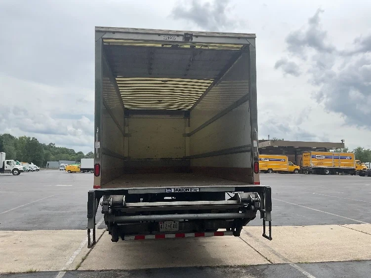 2019 Freightliner eM2 in Capitol Heights, MD — photo 8