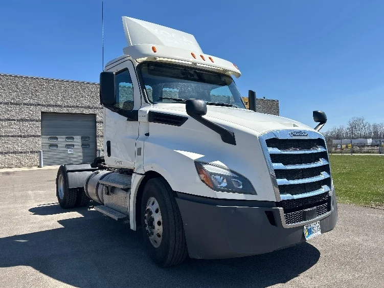 2019 Freightliner Cascadia in Elmira, NY