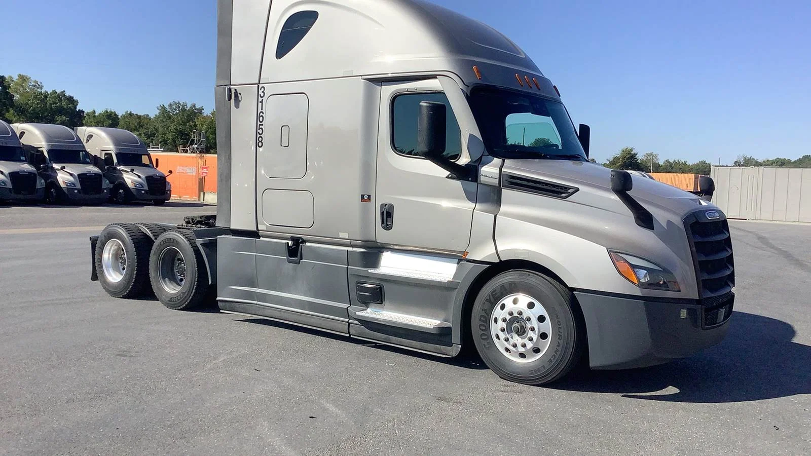 2024 Freightliner Cascadia in West Memphis, AR