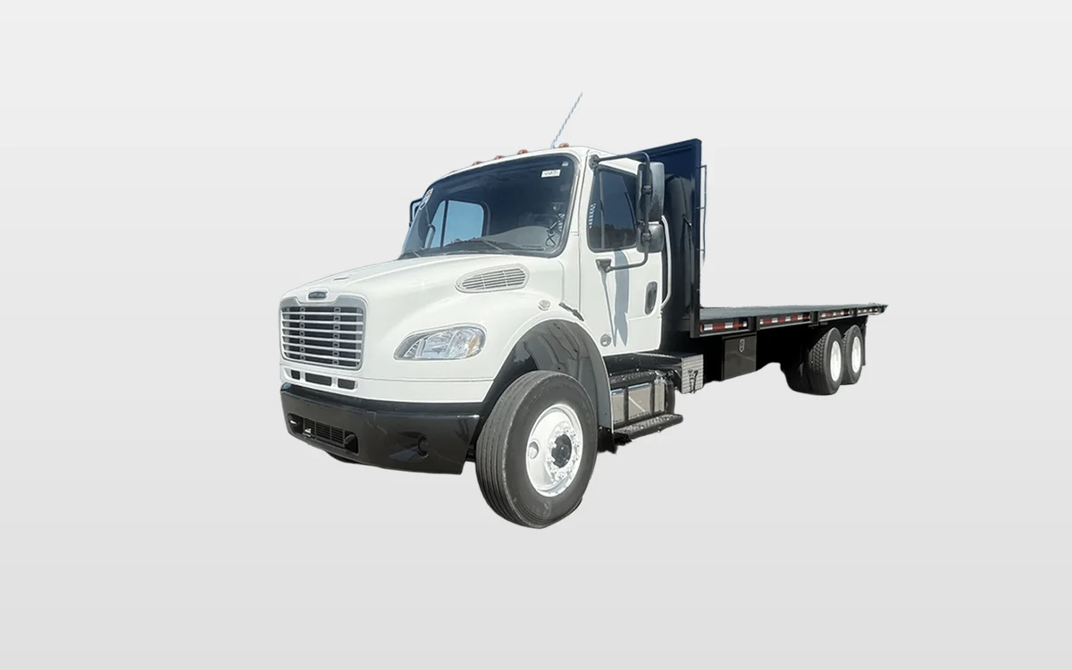 2018 Freightliner M2 106 - image 1