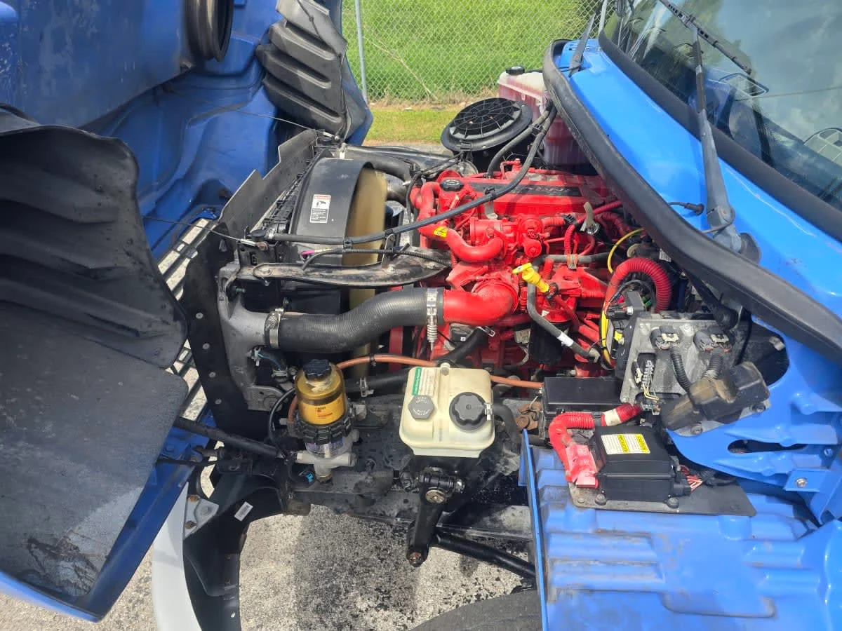 2019 Freightliner M2 106 in Tampa, FL — photo 9