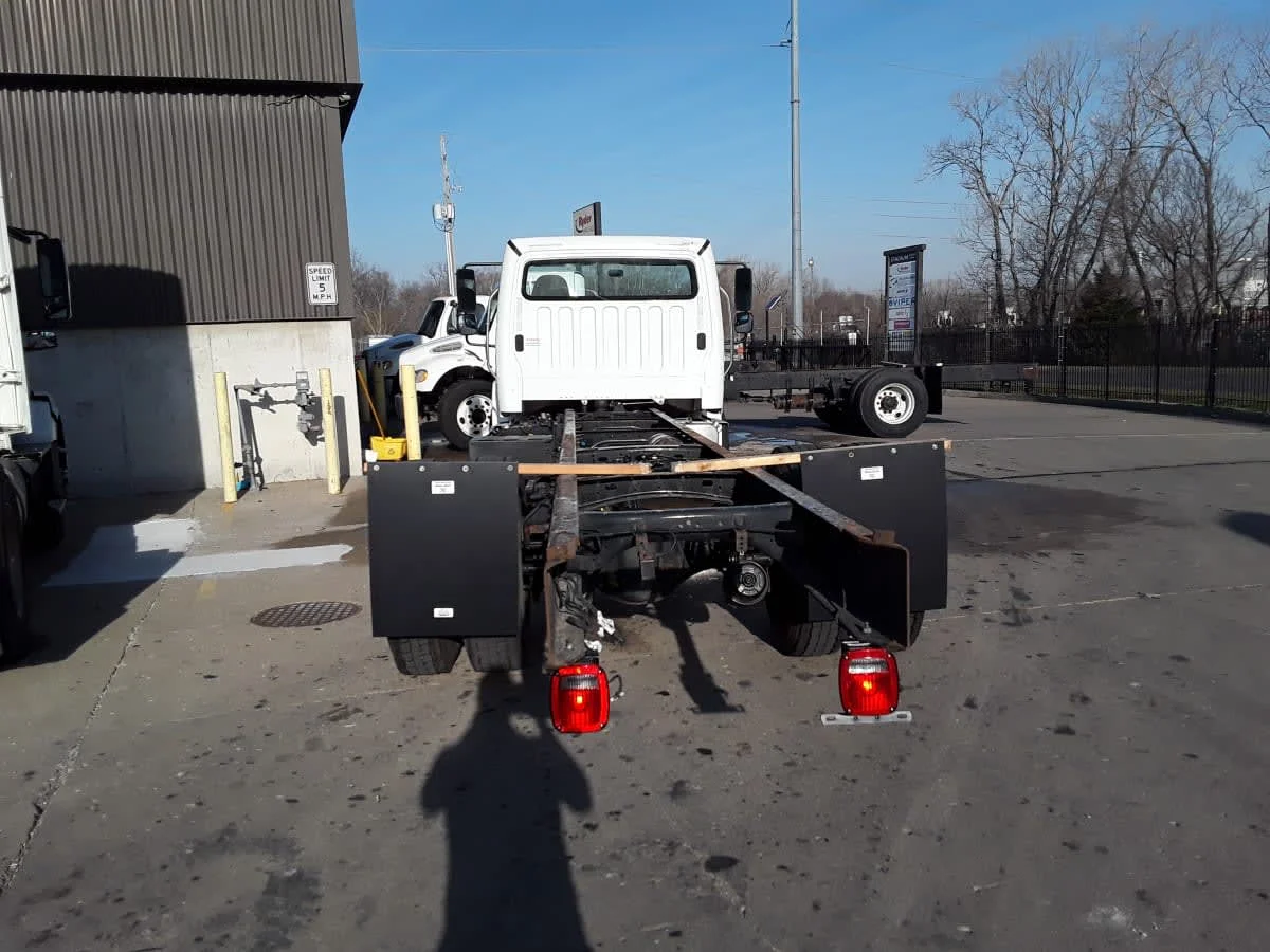 2020 Freightliner M2 106 - image 5