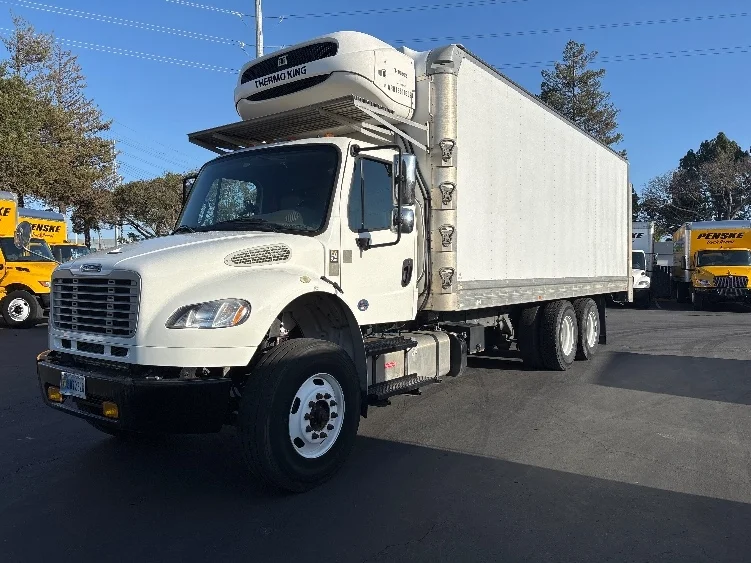 2018 Freightliner M2 106 in West Sacramento, CA — photo 3