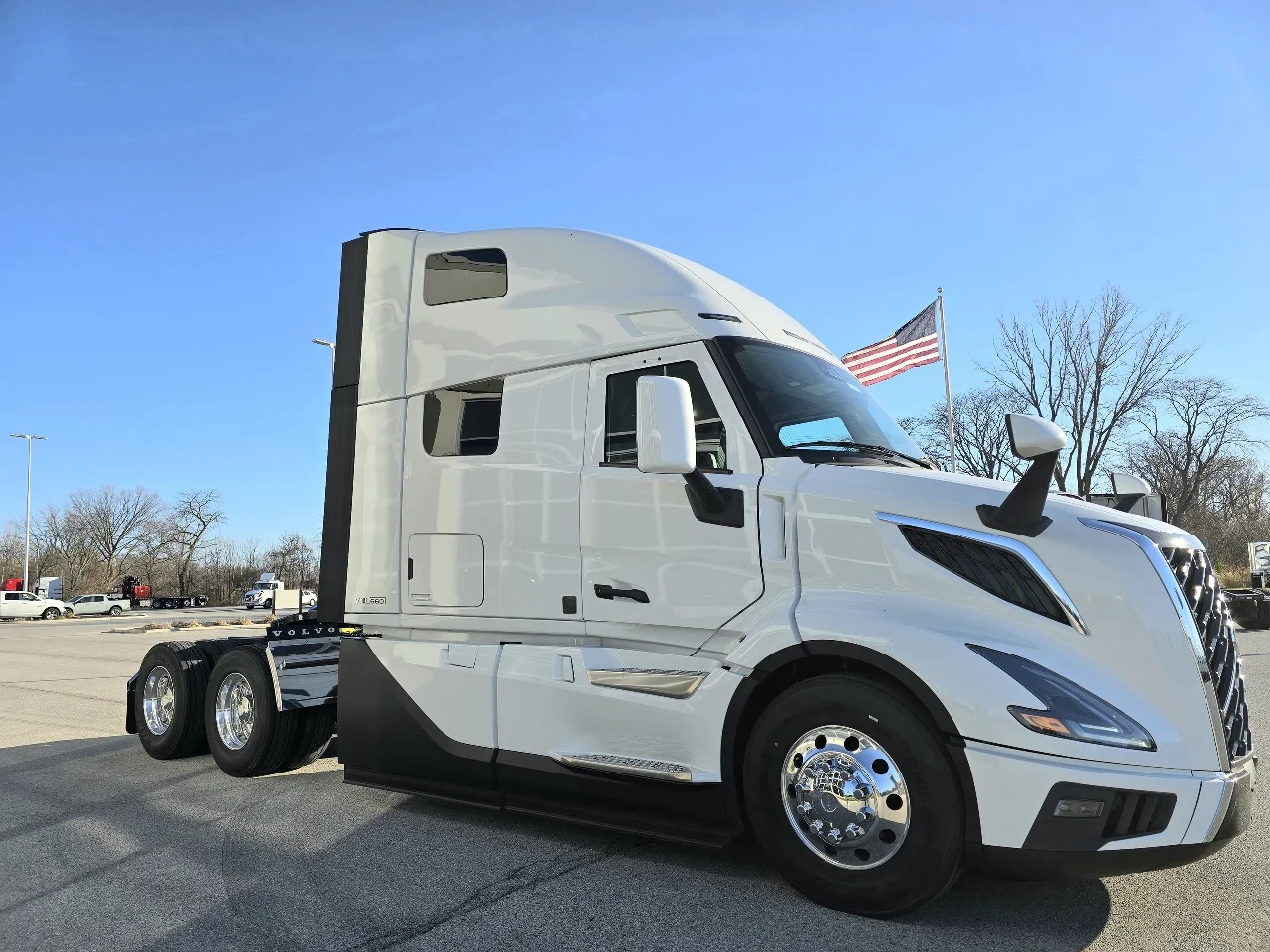 2026 Volvo VNL 660 in Toledo, OH — photo 3