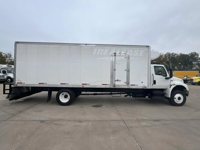 2022 International MV - image 8