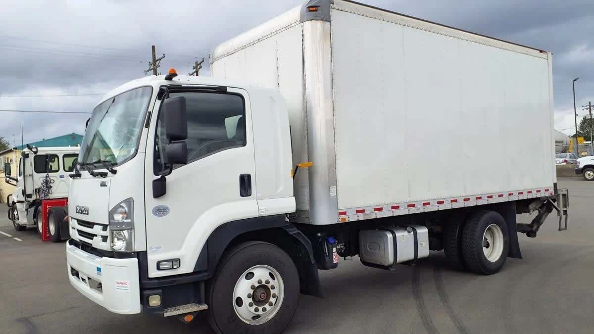 2018 Isuzu FTR in Tacoma, WA