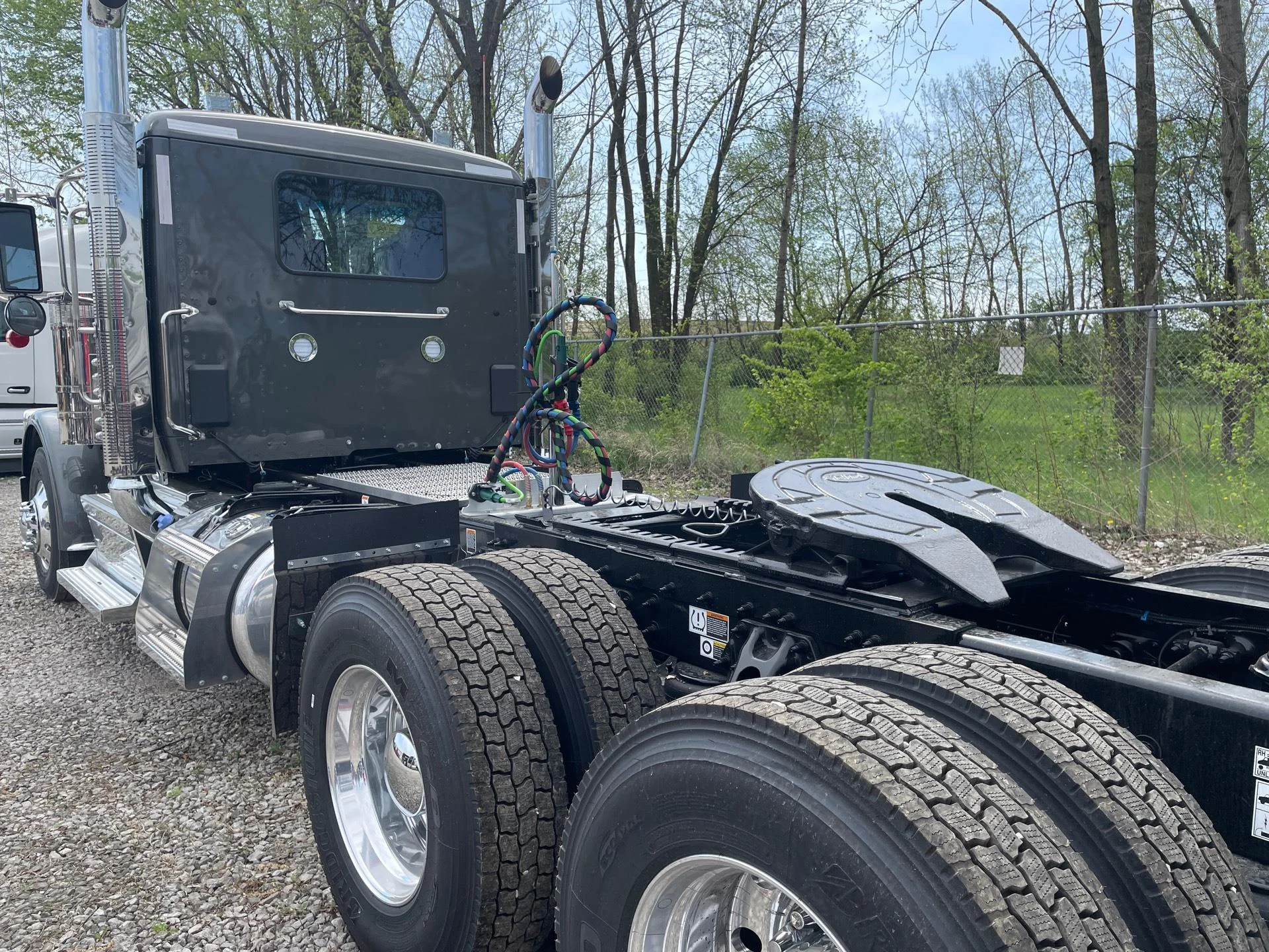 2027 Peterbilt 589 in Grove City, OH — photo 8