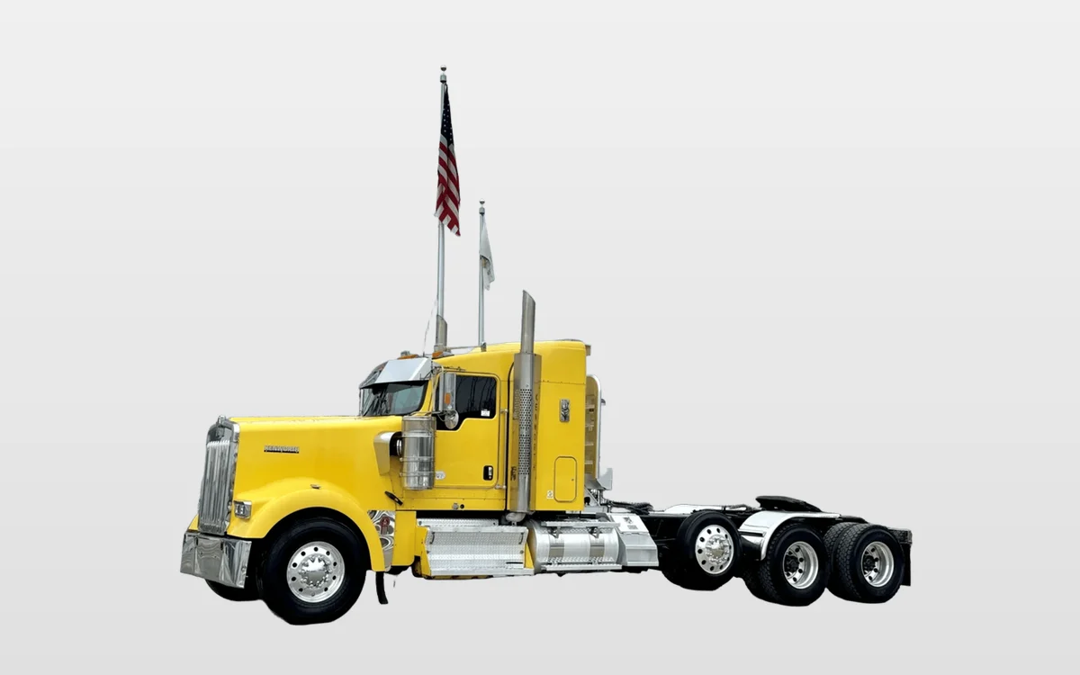 2014 Kenworth W900 - image 1