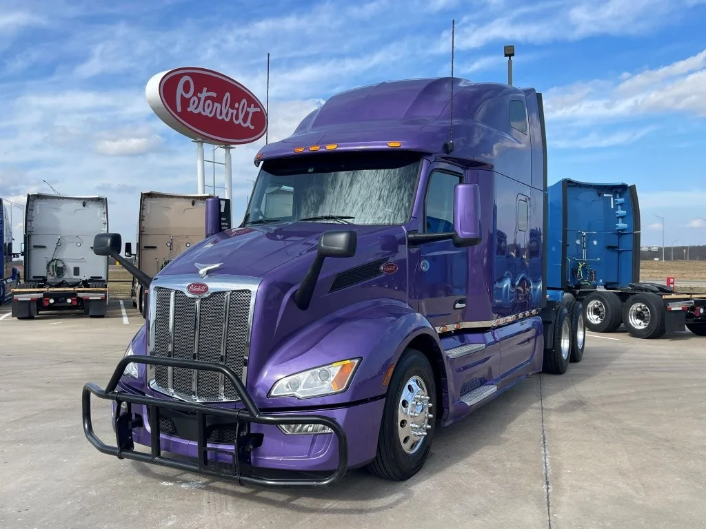 2023 Peterbilt 579 in Hattiesburg, MS