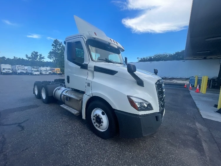 2019 Freightliner Cascadia in Jacksonville, FL