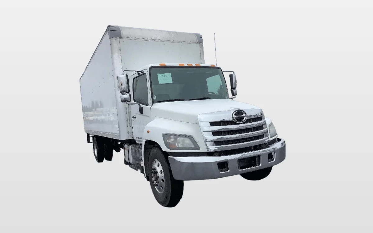 2020 Hino 268 - image 1