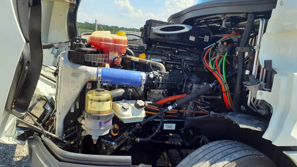 2022 Freightliner Cascadia in Birmingham, AL — photo 9