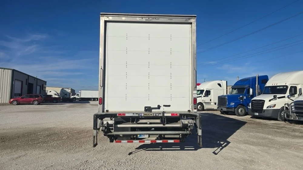 2022 Freightliner M2 106 - image 7