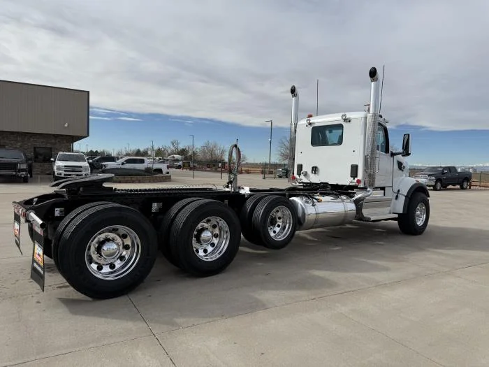 2027 Peterbilt 567 - image 6