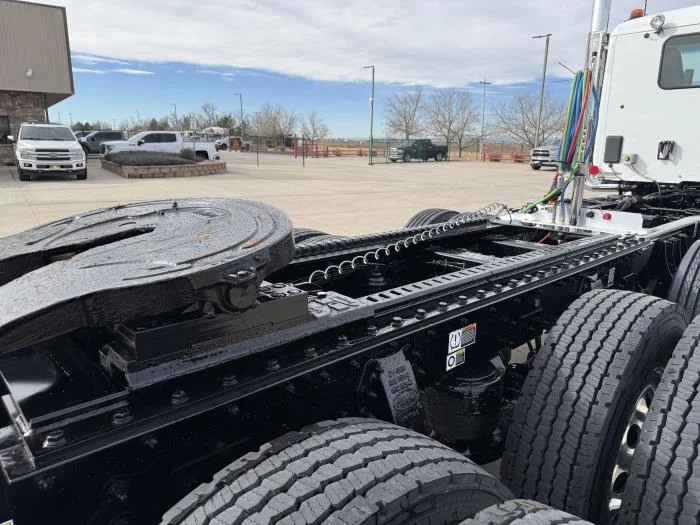 2027 Peterbilt 567 - image 5