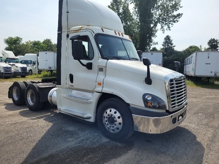 2019 Freightliner Cascadia in Fitchburg, MA