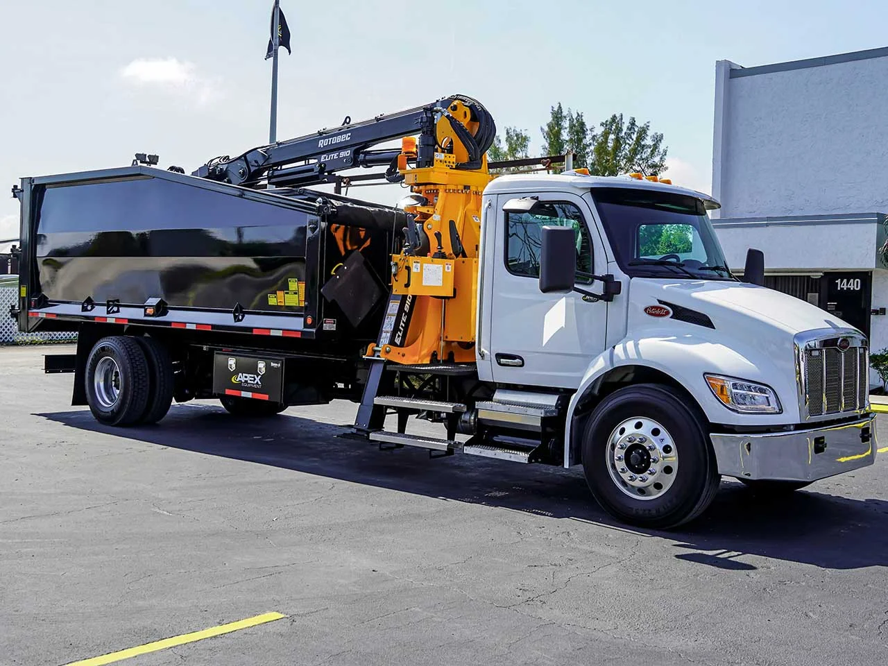 2026 Peterbilt 537 — photo 2