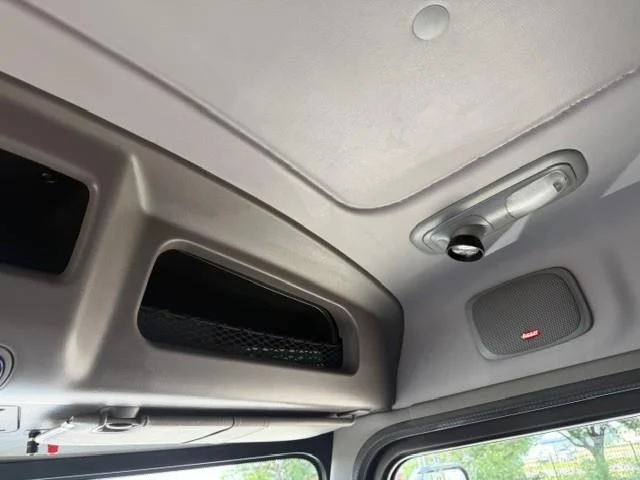 2022 Peterbilt 389 — photo 32